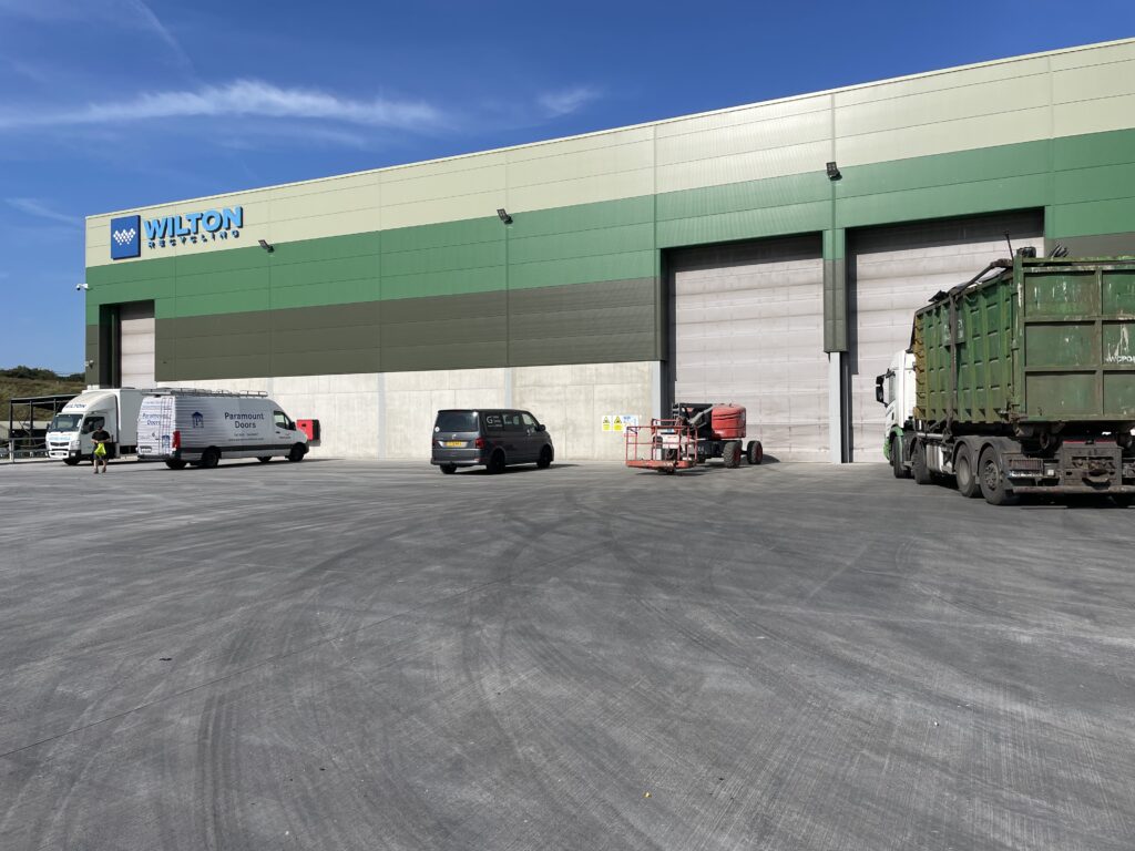 Large DUAL AIR folding doors at Wilton Recycling